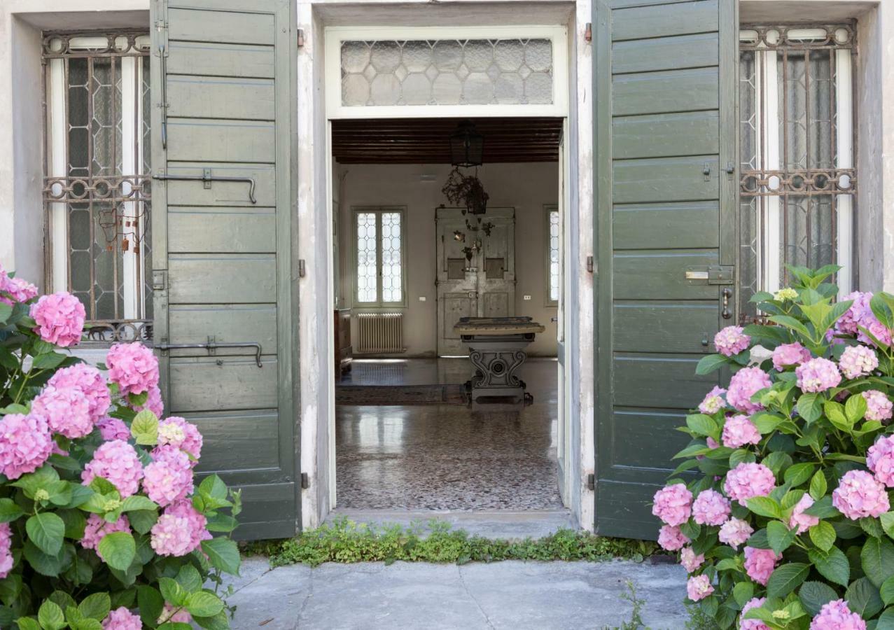 Leconvertite Treviso Bagian luar foto